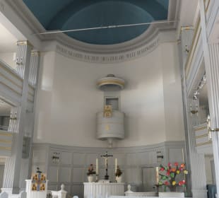 Bei der Martinskirche neben dem Schlossgarten