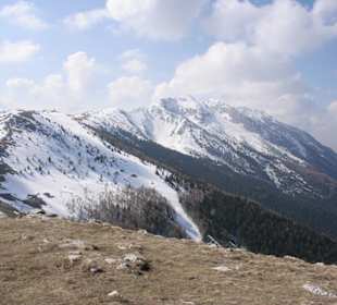 Monte Baldo bei diesiger Sicht