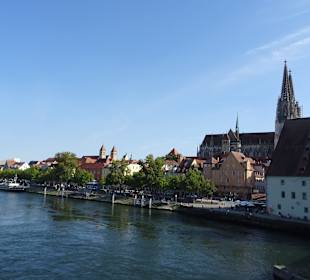 Salzstadel mit Altstadt