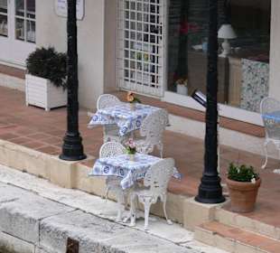 Liebevolle Tische vorm Restaurante