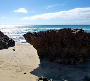Wenige Meter südlich beginnt die Steilküste