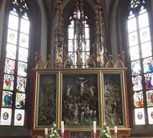 Altar mit dreiteiligem Altaraufsatz, ev.Kirche
