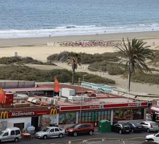 Mac D direkt am Strand