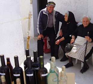 Die Menschen von Pyrgos und ihr Wein