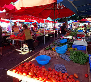 Rundgang über den Wochenmarkt von Saint-Paul