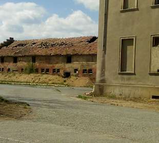 Oberhof mit Stallgebäude