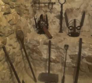 Keller - Folterwerkzeug