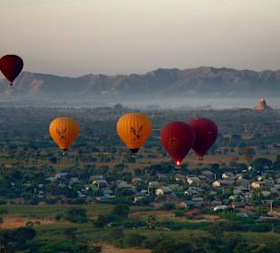 Ballonfahrt über Bagan