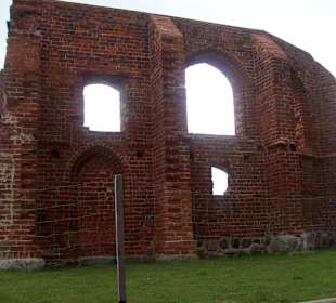 Die Reste der ehemaligen Nikolai-Kirche