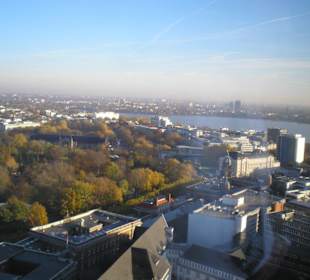 Blick vom Unilever Hochaus aus knapp 100m