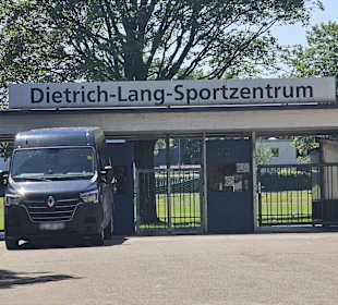 Eingang Sportzentrum