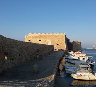 Венецианская крепость в порту Ираклиона