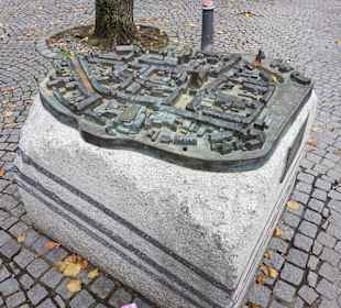 Blindenstadtmodell vor der St.Agatha Kirche 
