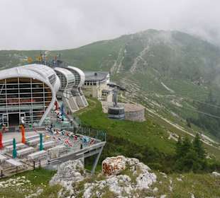 Von Oben auf die Bergstation