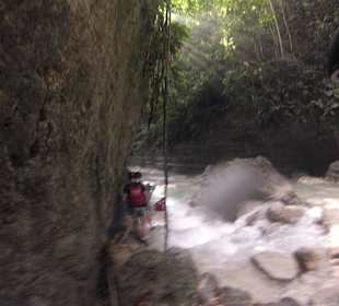 Schodzenie kanionem.