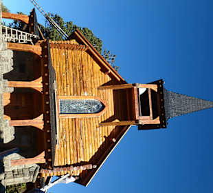 Blick auf das Gotteshaus