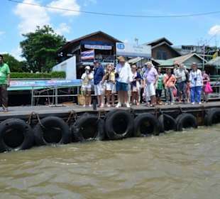 Fahrt auf dem Chao Phraya Fluss Bangkok