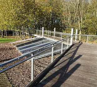 Auf dem Weg zum Aussichtsturm des Stadtparks