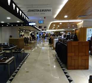 Im Shoppimgcenter unterwegs