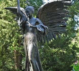 Rundgang über den Friedhof Nienstedten