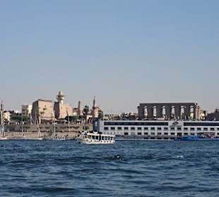 Luxor Tempel vom Nil aus