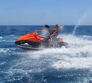 Jetski Touren entlang der Küste Fuerteventuras