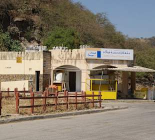 Kleines Restaurant im Wadi