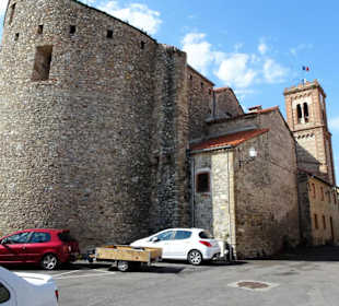 Blick von der Apsis auf die Kirche Sainte-Marie