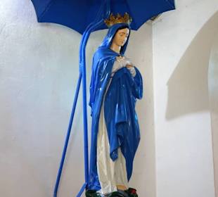 Die Jungfrau mit dem Sonnenschirm