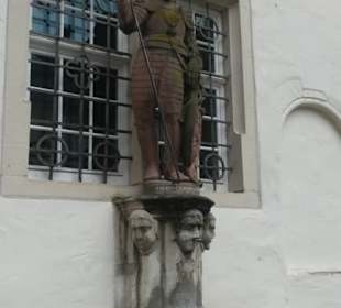 Im Inneren Schlosshof vom Deutschordensschloss