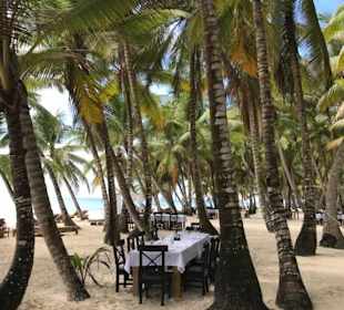 Der Tisch im Paradies ist gedeckt