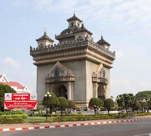 Patuxai, Vientiane