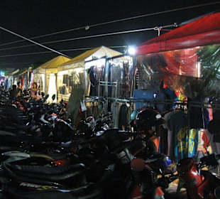 Eingang zum Nachtmarkt