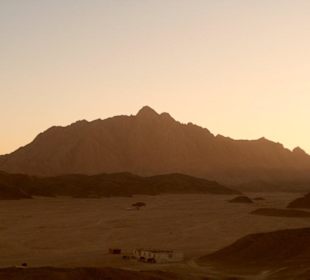 Sonnenuntergang in der Wüste