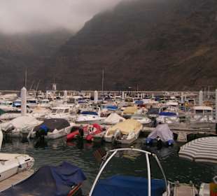 Hafen von Los Gigantes