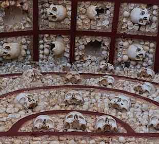 Capela dos Ossos
