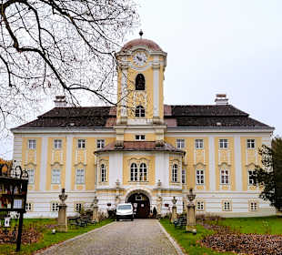 Schloss Rosenau