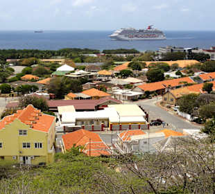 Blick vom Fort Waakzaamheid auf Otrabanda