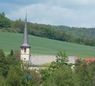 Die Dreifaltigkeitskirche mit Julius-Echter-Turm