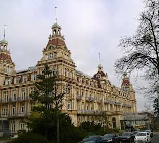Fürstenhaus ca. 2km vor Altstadt