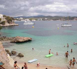 Der Strand Cala Fornells