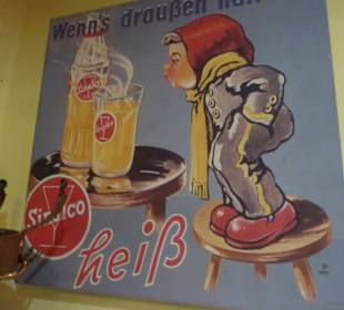Werbung aus den 50er Jahren: ... Sinalco heiß
