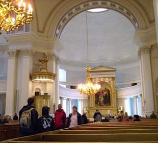 im Dom von Helsinki