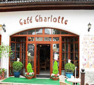 Eingang vom Cafe Charlotte