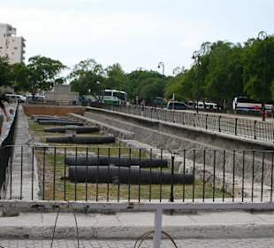 Havanna - Ausgegrabene Kanonen