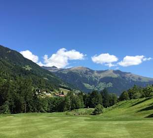 Golfen in schöner Umgebung