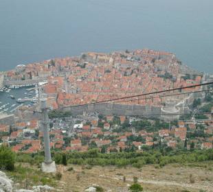 Ausblick von Seilbahn auf Dubrovnik Altstadt