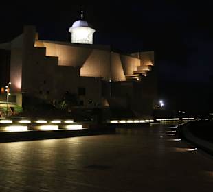 Kirche an der Strandpromenade