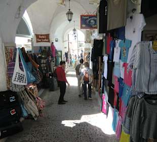 Typische Gassen in Santorin