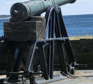Kanone vor Festung Christiansholm